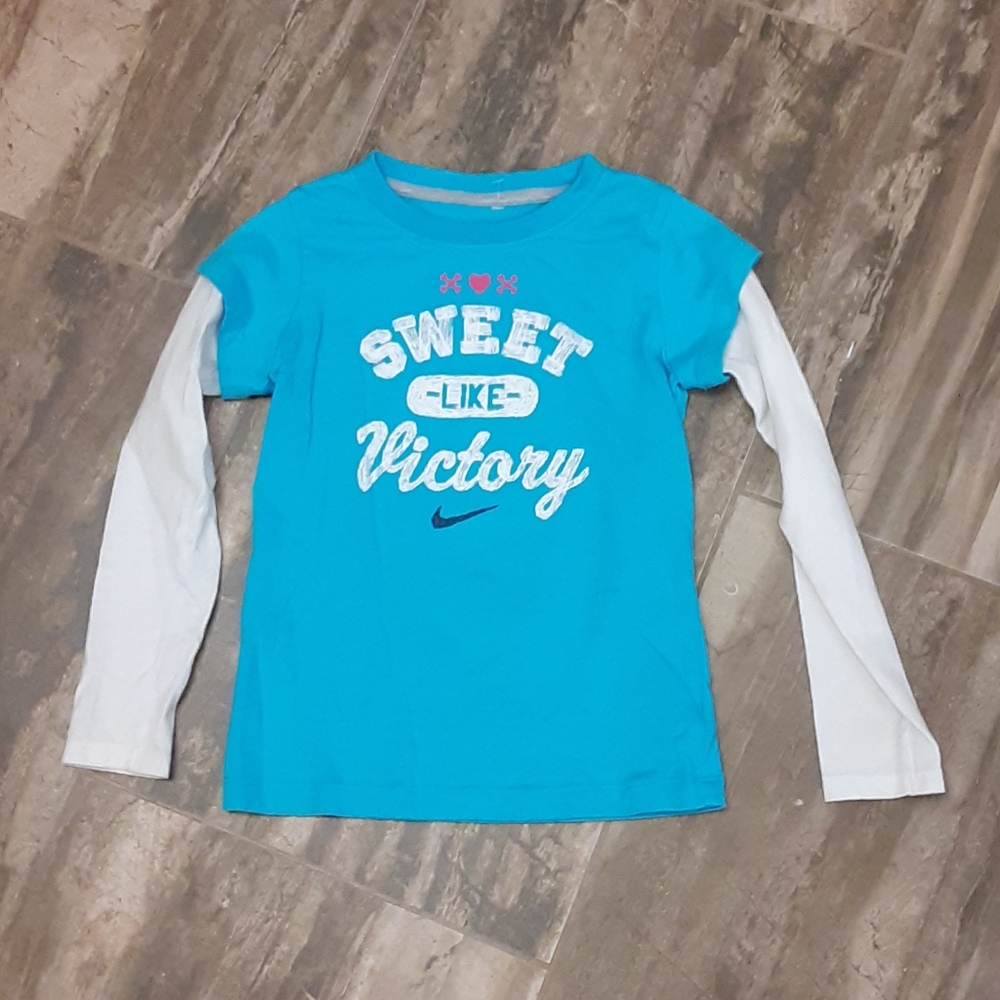 Nike size 4T sweet like victory long sleeve top